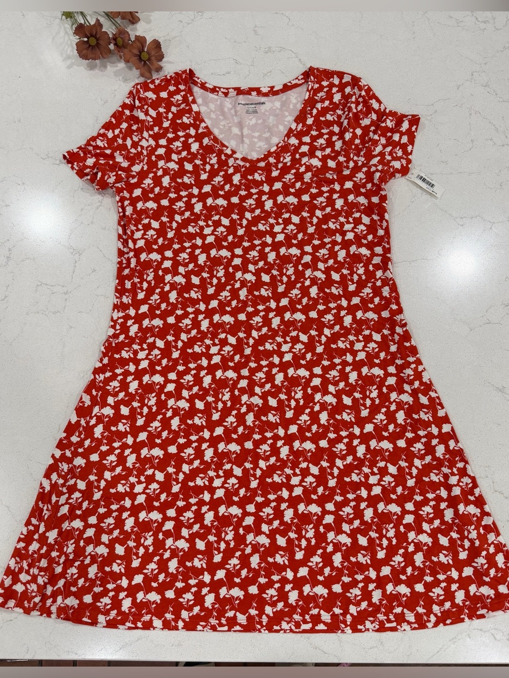 Amazon Essentials Red and White Floral V-Neck Casual Dress for Girls
